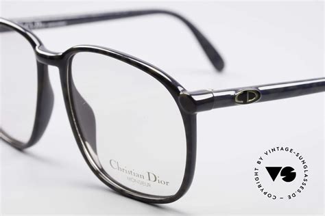 who makes christian dior glasses.